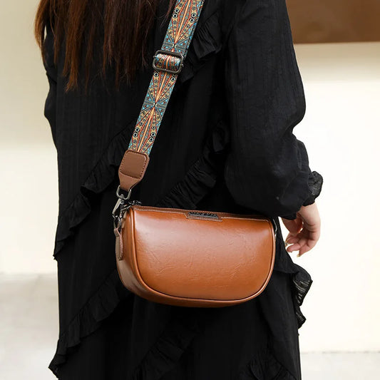 THEA | Trendy Saddle Bag 1