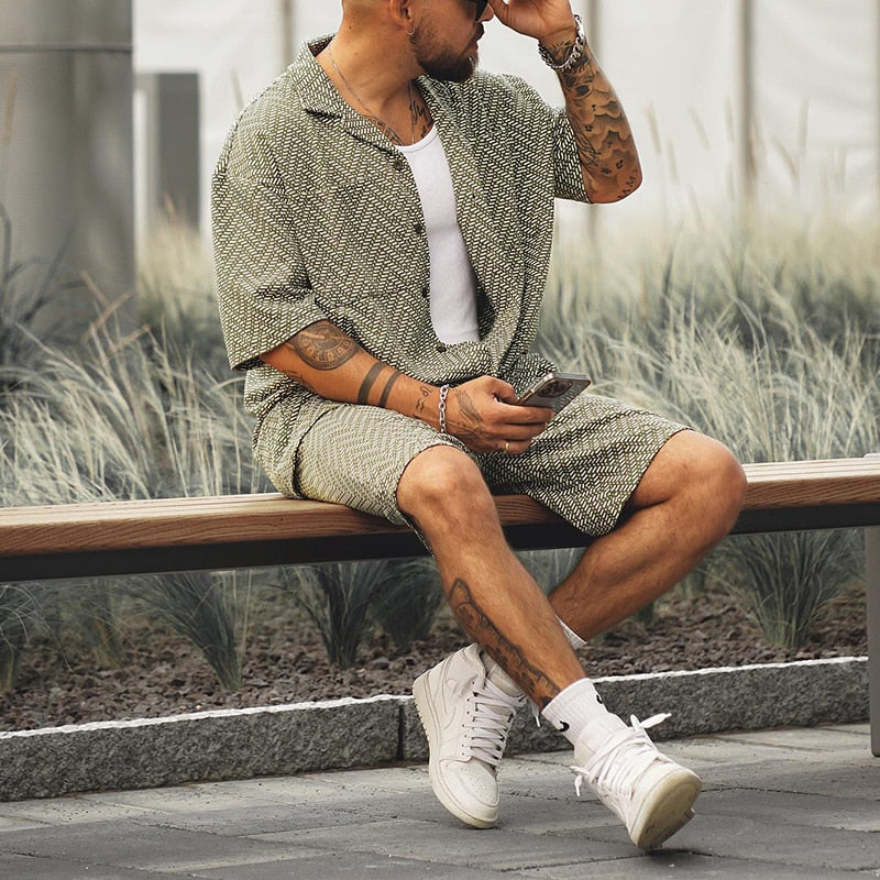 Jeremiah's Cozy Summer Ensemble: Your Perfect Warm-Weather Wardrobe-3