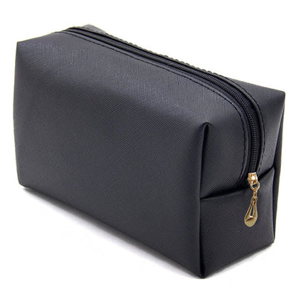 Cynthia | Elegant and Practical Travel Bag 1