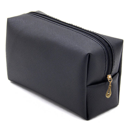 Cynthia | Elegant and Practical Travel Bag 1