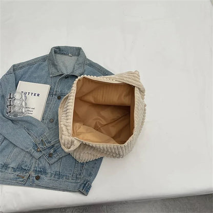 CLARA | Corduroy Shoulder Bag 5