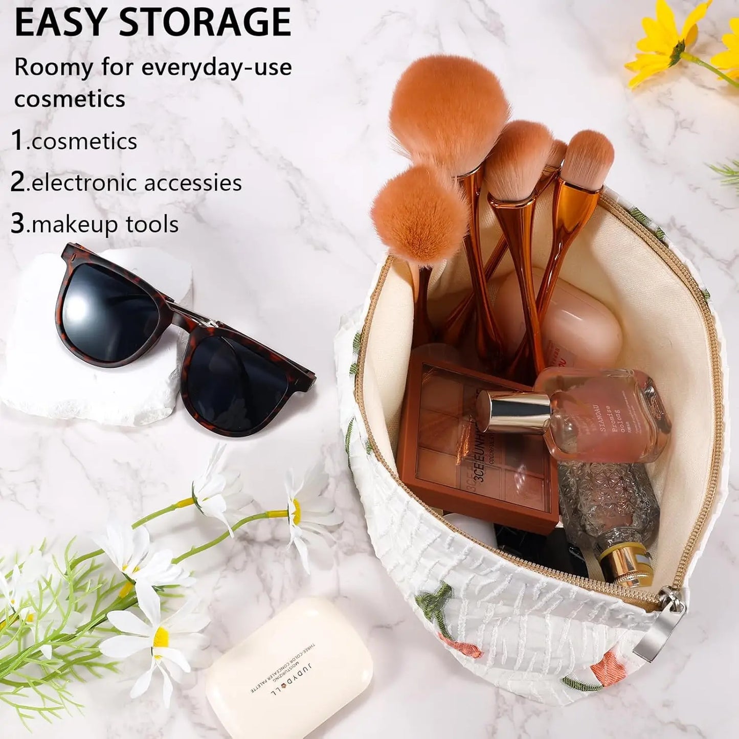 Nataly | Tulip Flowers Quilted Canvas Cosmetic Makeup Bag 4