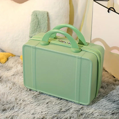 Ayah | Timeless Elegance Travel-Friendly Beauty and Care Essentials Bag 2
