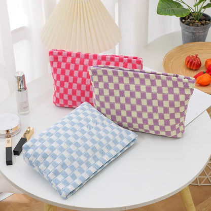 Ruthie | Checkered Aesthetic Makeup Pouch 6
