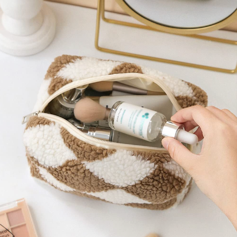 Jazmine | Checkered Soft Plush Makeup Pouch 3