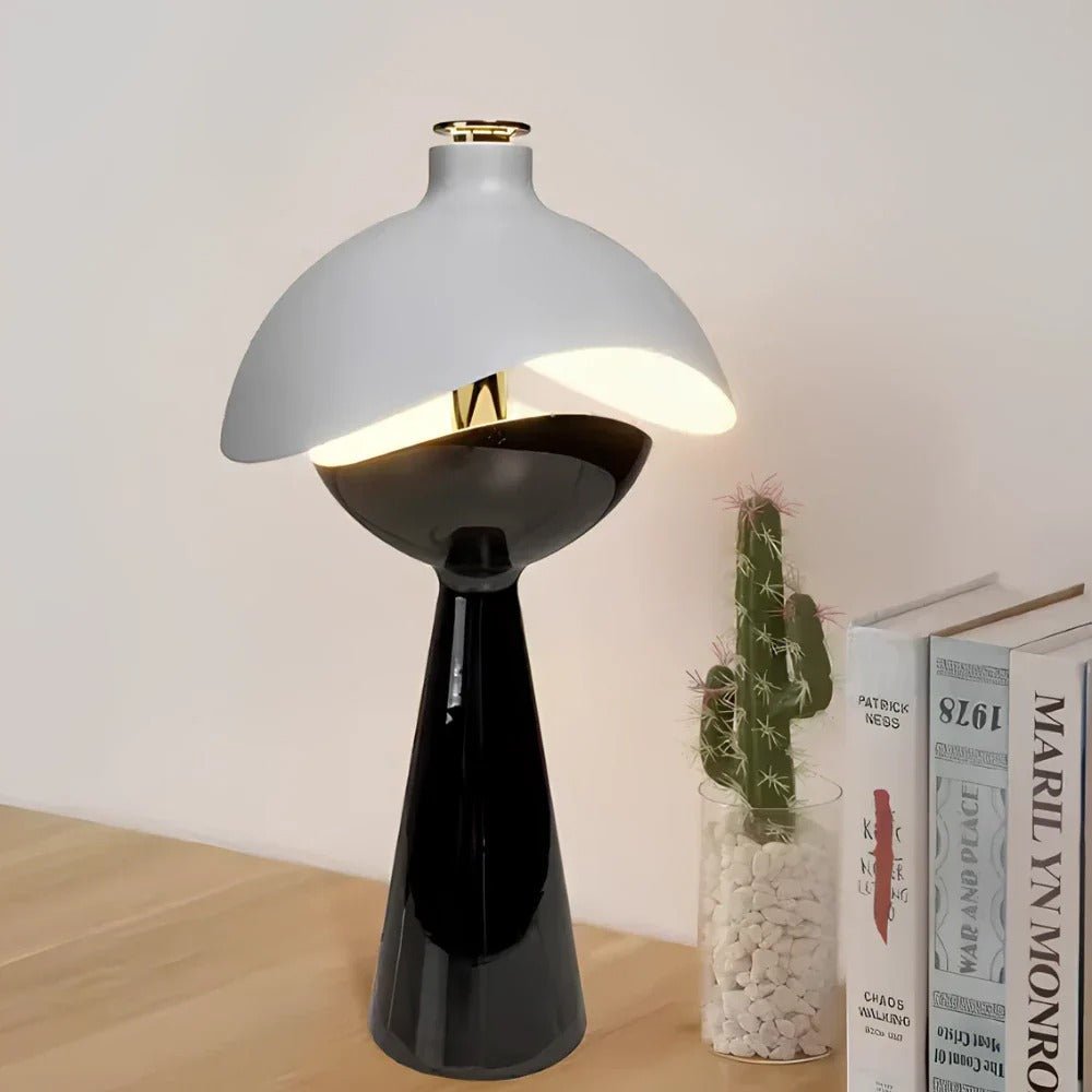 Sculpta table lamp 1