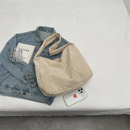 CLARA | Corduroy Shoulder Bag 4