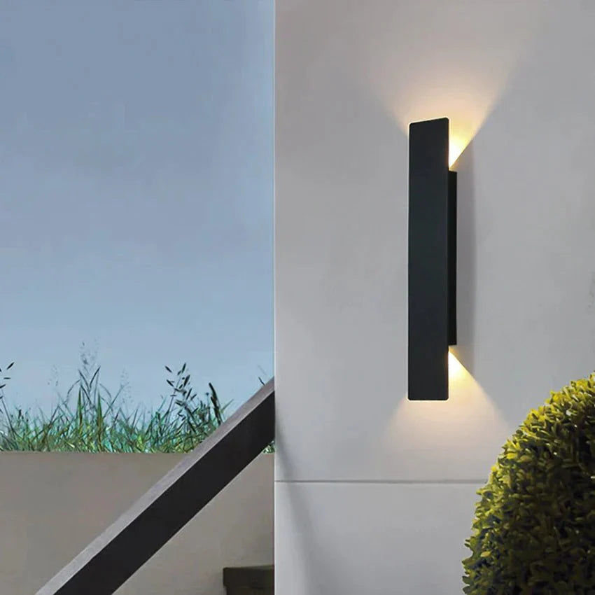 Triglow - Waterproof LED outdoor wall light 2