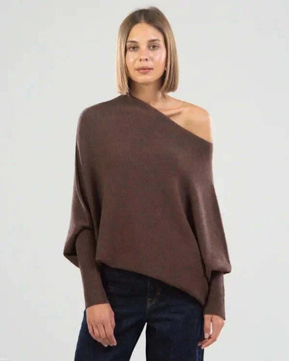 Warm long-sleeved sweater for women | Asymmetric 9