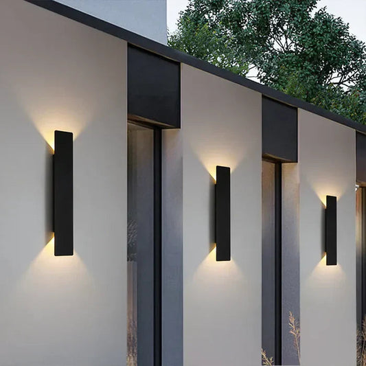 Weatherproof outdoor wall light - Stormglow 0