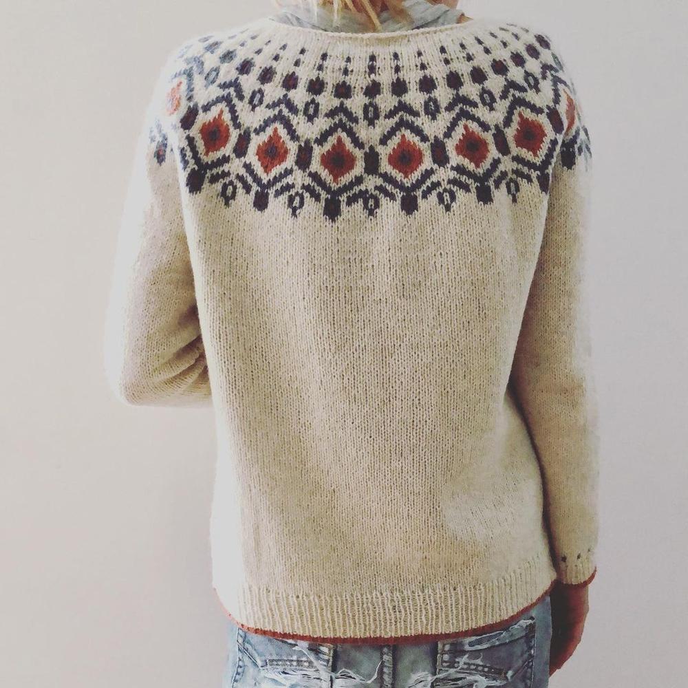 Women's chunky knit sweater with geometric pattern | Winter 3