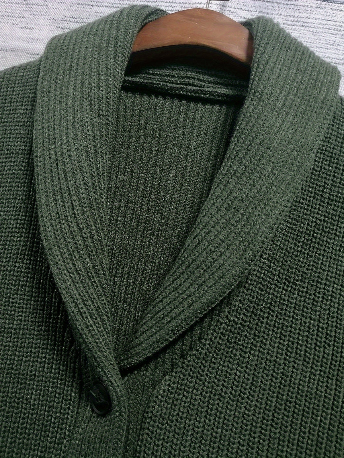 MOUNTAIN |  Men's Cardigan with Buttons-3
