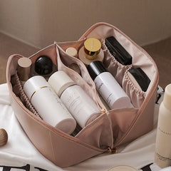 BECKY | Luxurious Cosmetic Bag 3