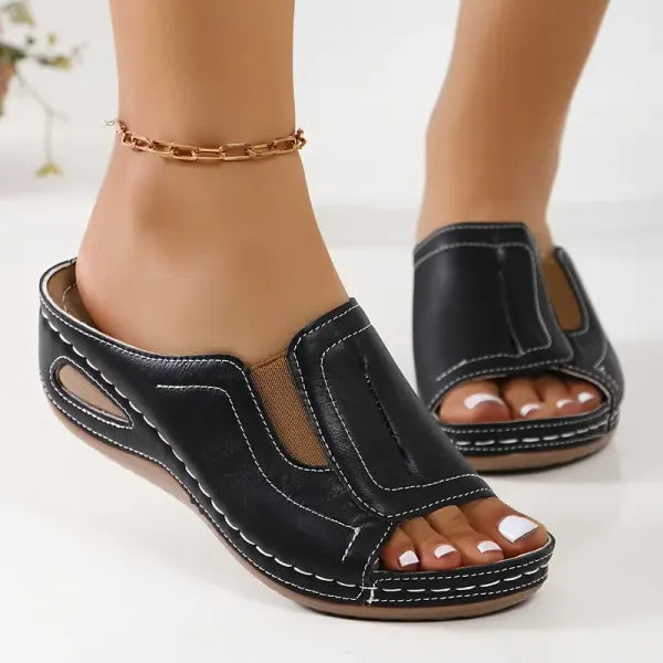 Amiyah | Comfortable and Lightweight Sandals-1