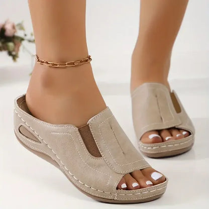 Amiyah | Comfortable and Lightweight Sandals-4